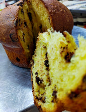 Carica l&#39;immagine nel visualizzatore di Gallery, Panettone artigianale con crema Cioccolato da 1.2Kg
